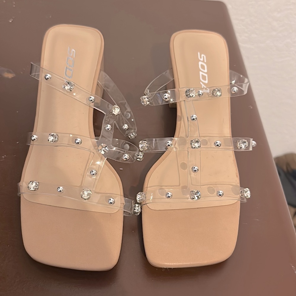 Windsor heels!